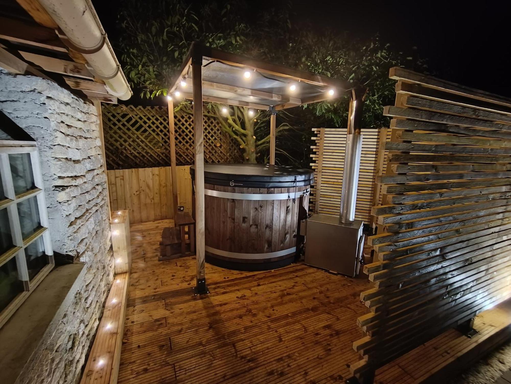 Gite 4 Personnes Avec Piscine Et Bain Nordique Proche Des Plages Du Debarquement Le Manoir  Экстерьер фото